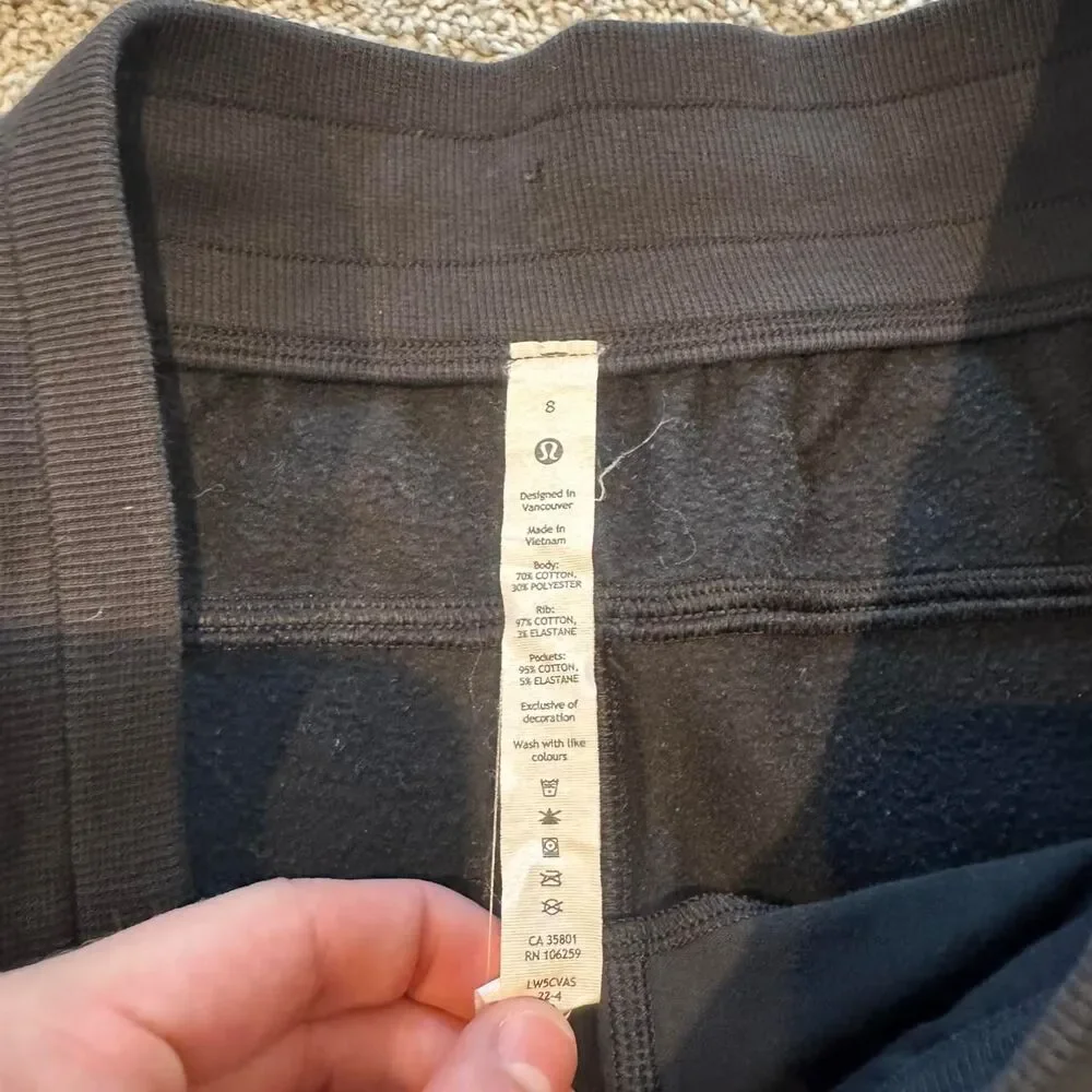 Lululemon Women's Black and Navy Joggers-tracksuits